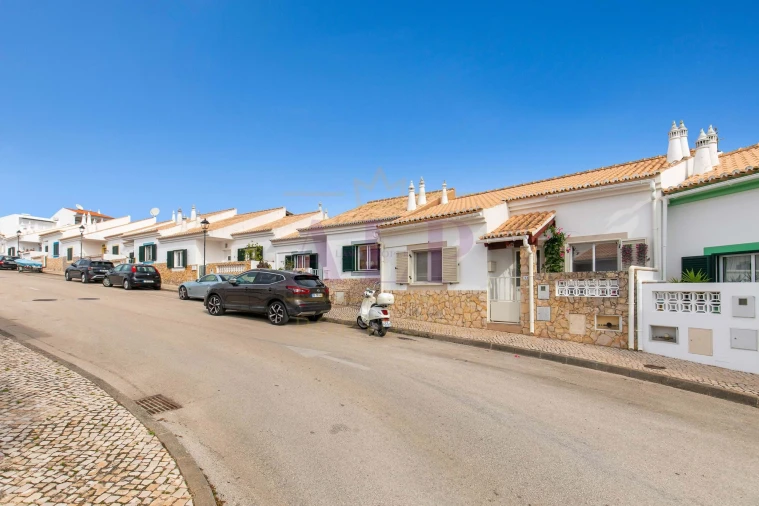 Moradia T3 para Venda em Lagos (São Sebastião e Santa Maria) Foto 30