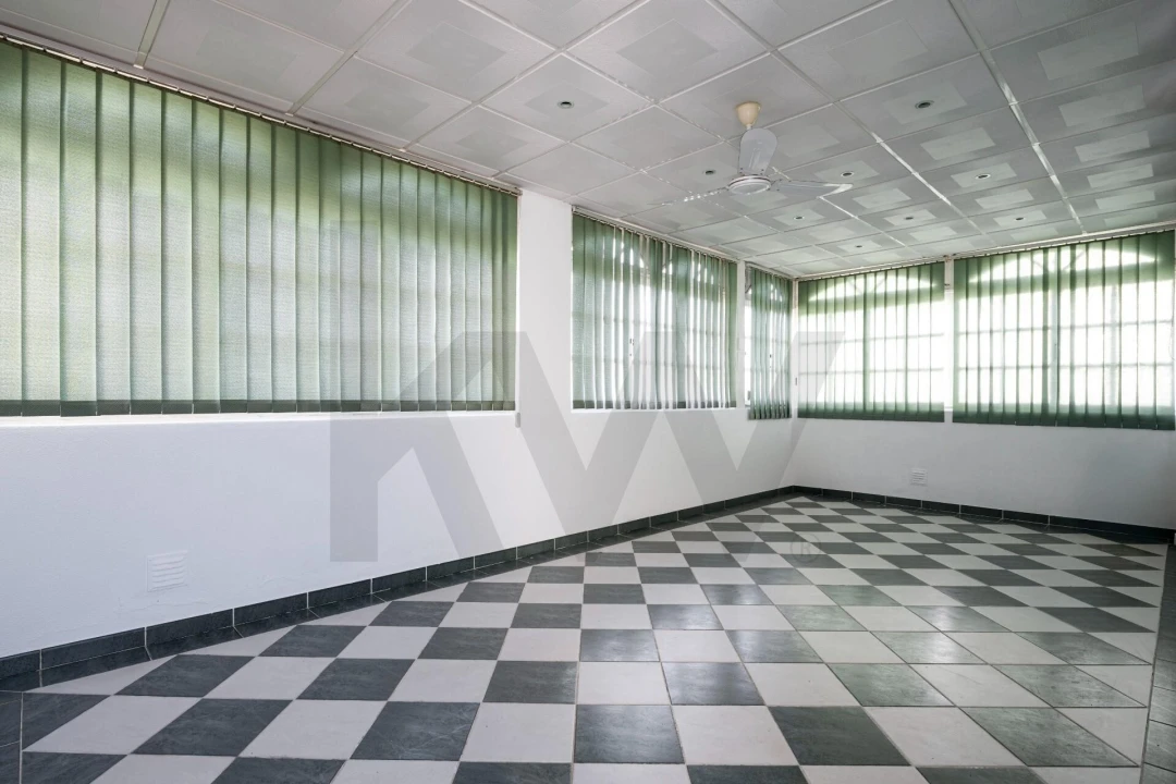 Apartamento T2 para Venda em Portimão Foto 24