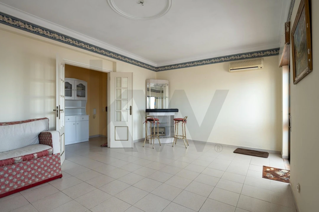 Apartamento T2 para Venda em Portimão Foto 13