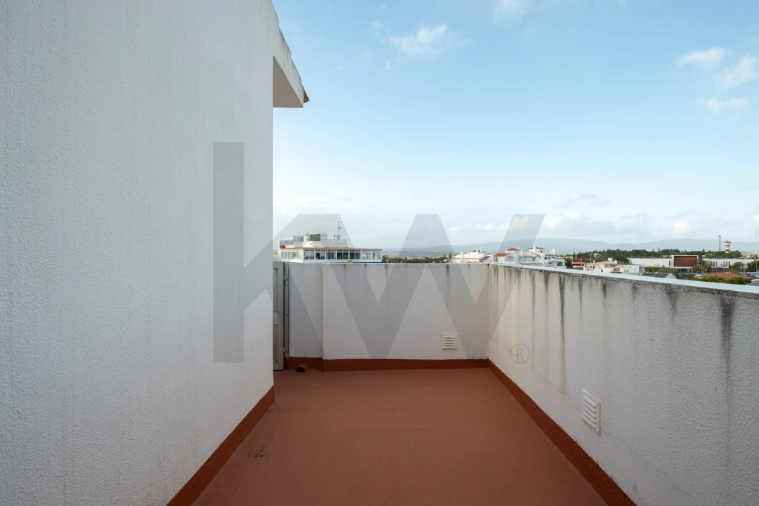 Apartamento T2 para Venda em Portimão Foto 18