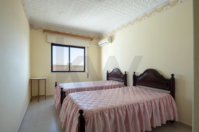 Apartamento T2 para Venda em Portimão Foto 6
