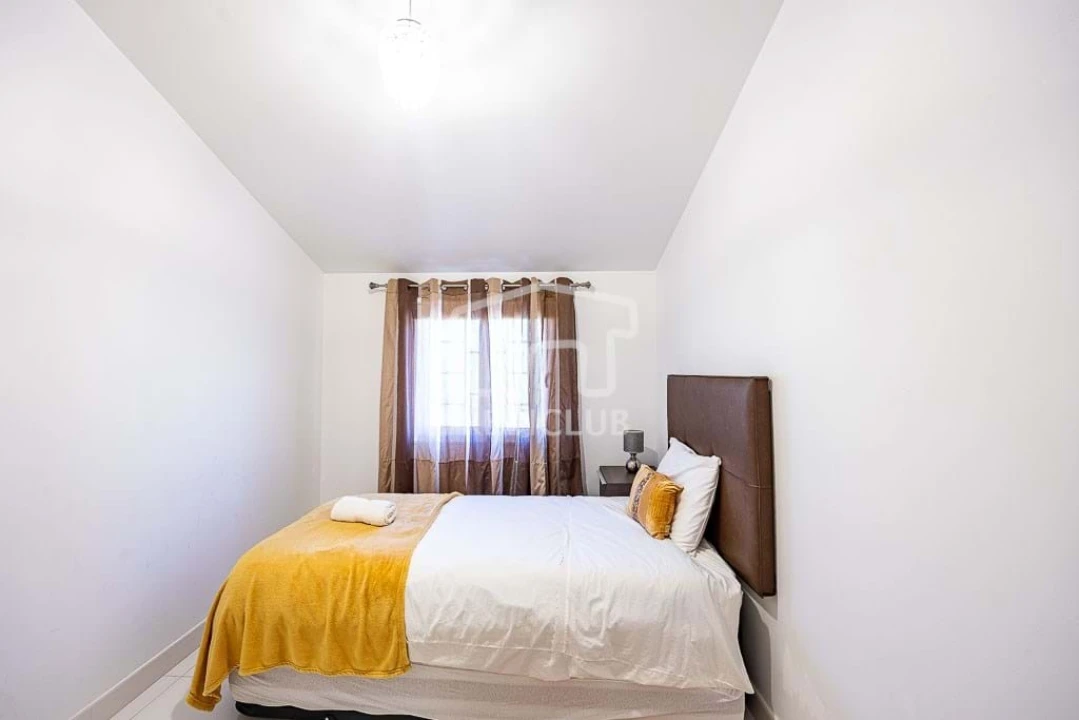 Moradia T5 para Venda em Estreito da Calheta Foto 6