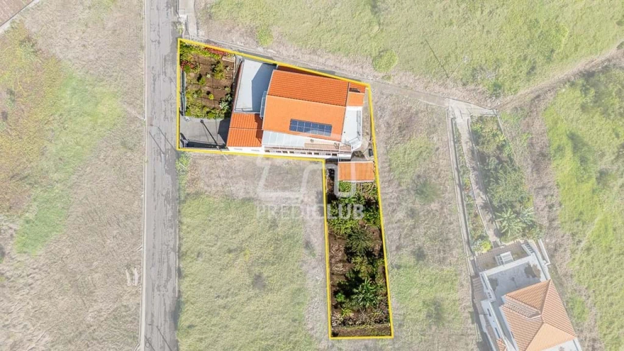 Moradia T5 para Venda em Estreito da Calheta Foto 20