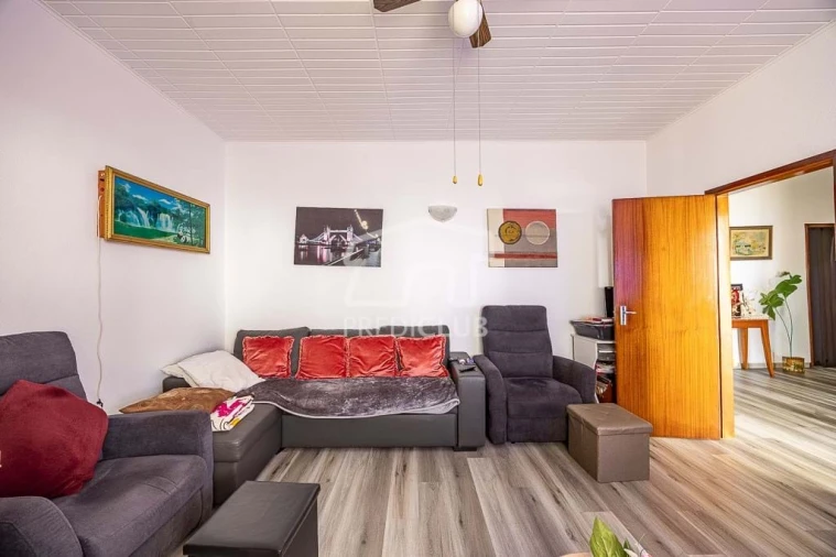 Moradia T5 para Venda em Estreito da Calheta Foto 12