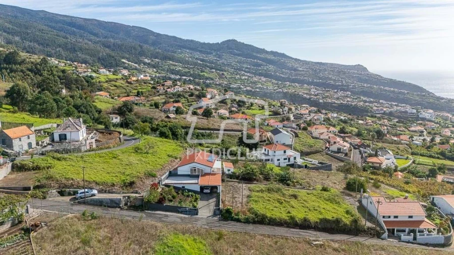 Moradia T5 para Venda em Estreito da Calheta Foto 21