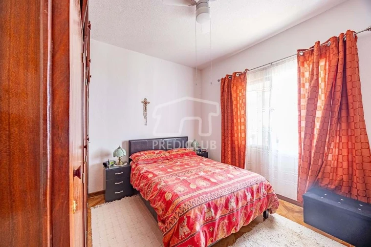 Moradia T5 para Venda em Estreito da Calheta Foto 16