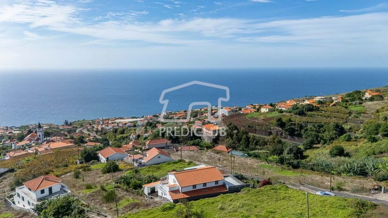 Moradia T5 para Venda em Estreito da Calheta Foto 24