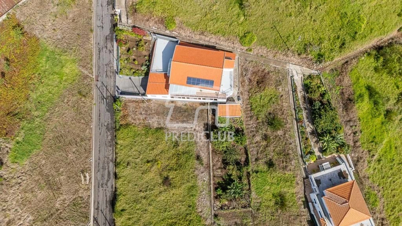 Moradia T5 para Venda em Estreito da Calheta Foto 19