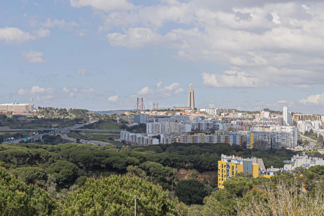 Apartamento T3 para Venda em Laranjeiro e Feijó Foto 45