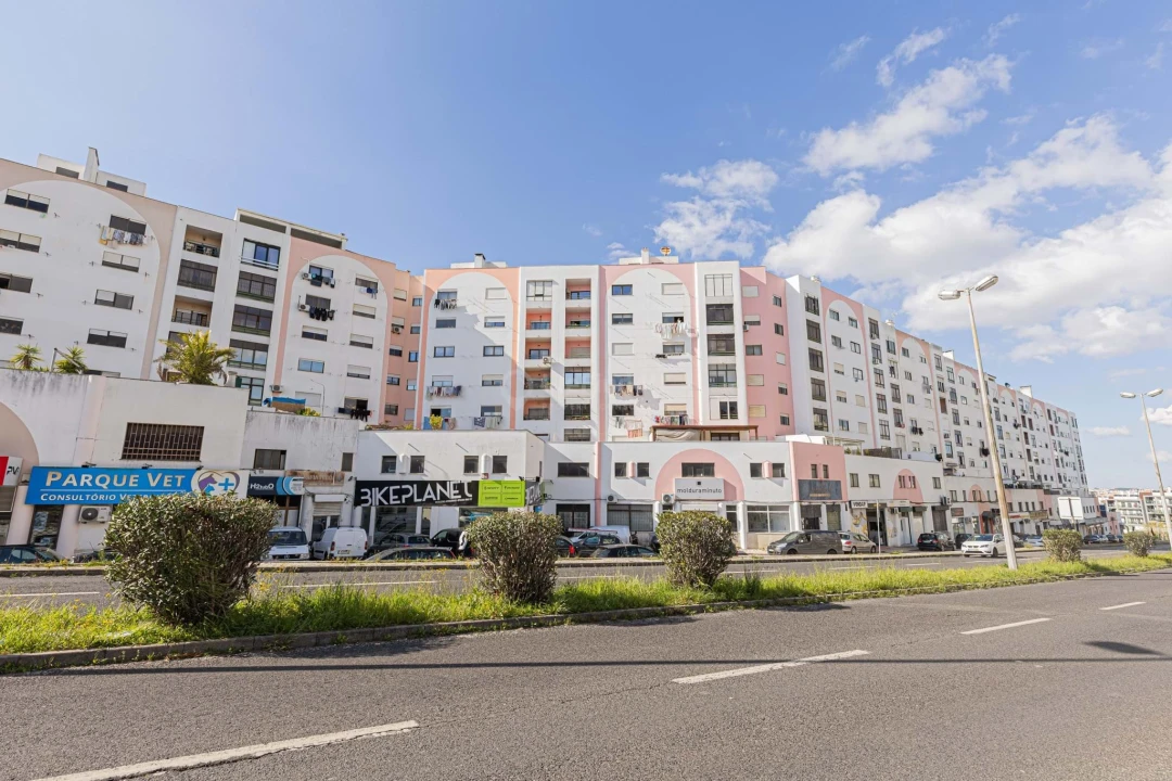 Apartamento T3 para Venda em Laranjeiro e Feijó Foto 53