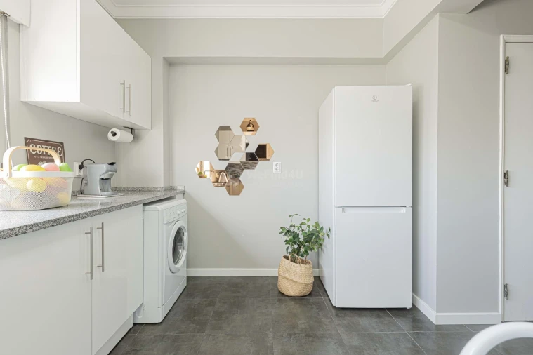 Apartamento T3 para Venda em Laranjeiro e Feijó Foto 21