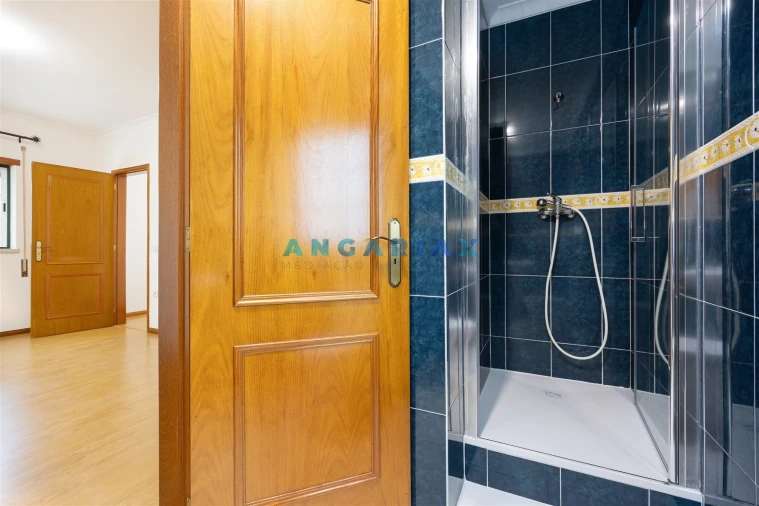 Moradia T3 para Venda em Marinha Grande Foto 17