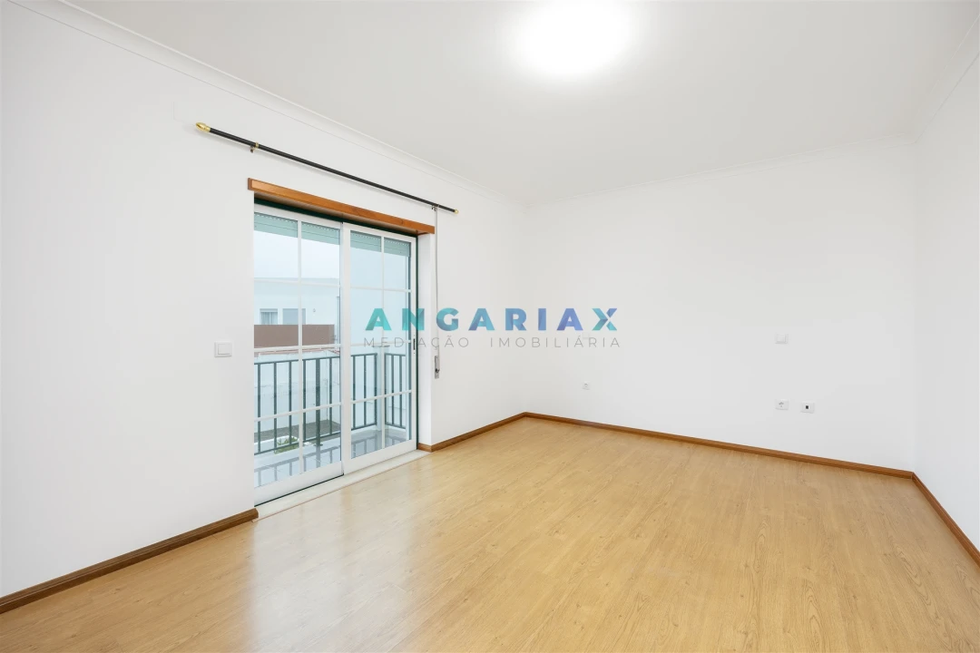 Moradia T3 para Venda em Marinha Grande Foto 18