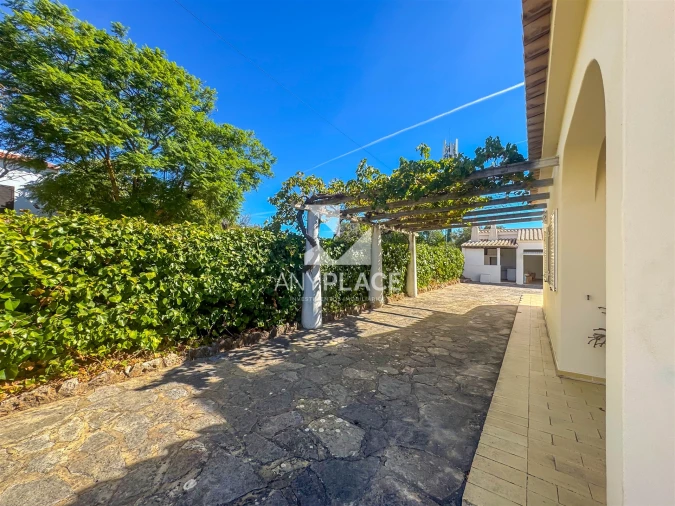 Moradia T4 para Venda em Loule (São Clemente) Foto 13