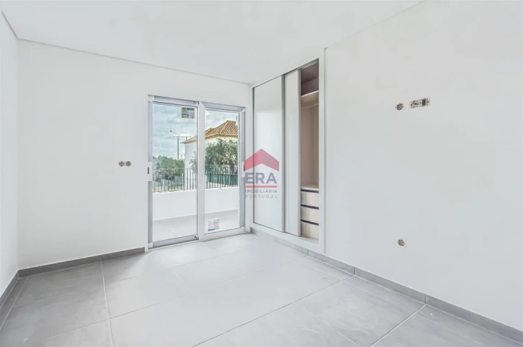 Moradia T3 para Venda em Tavira (Santa Maria e Santiago) Foto 16