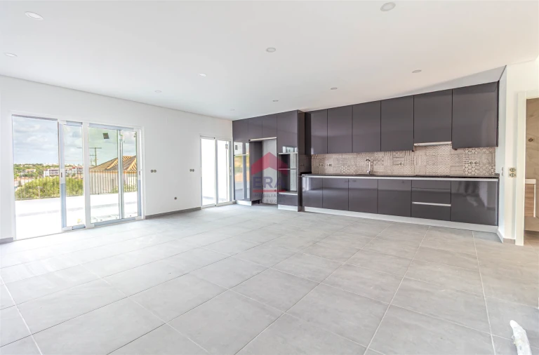 Moradia T3 para Venda em Tavira (Santa Maria e Santiago) Foto 2