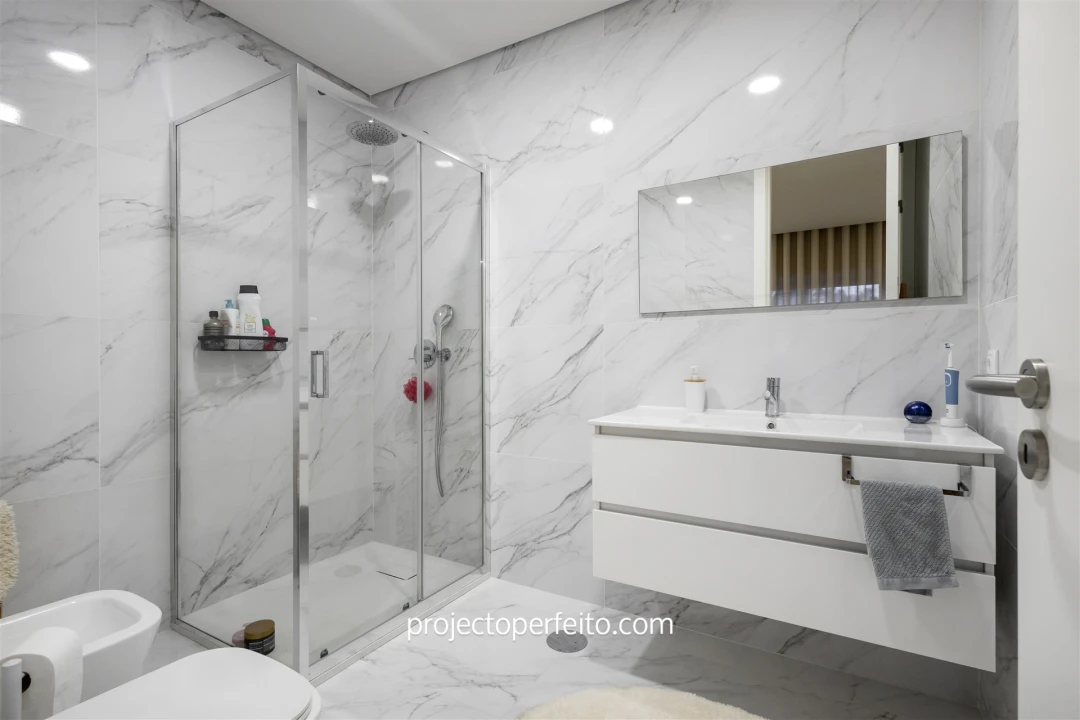 Moradia T3 para Venda em Canelas Foto 19