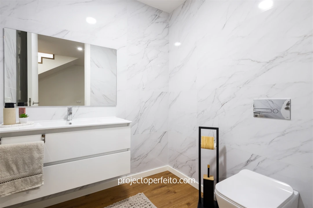 Moradia T3 para Venda em Canelas Foto 21