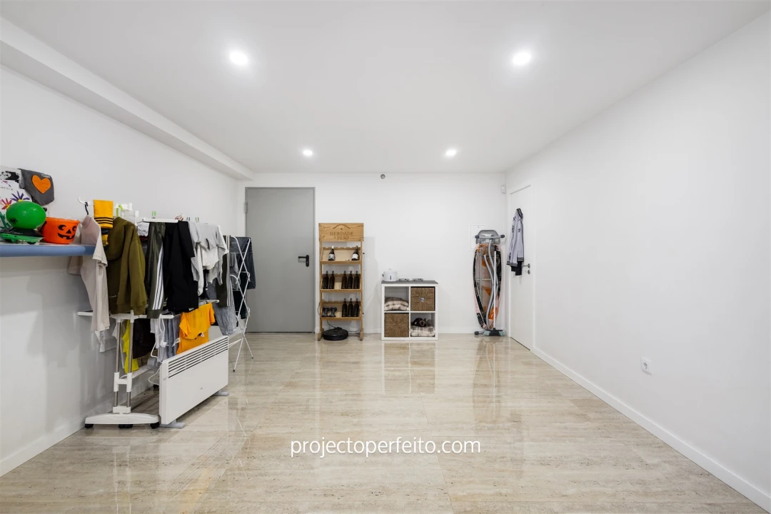 Moradia T3 para Venda em Canelas Foto 23