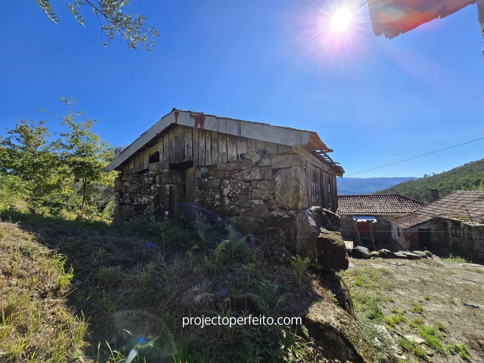 Quinta T0 para Venda em Arnoia Foto 23