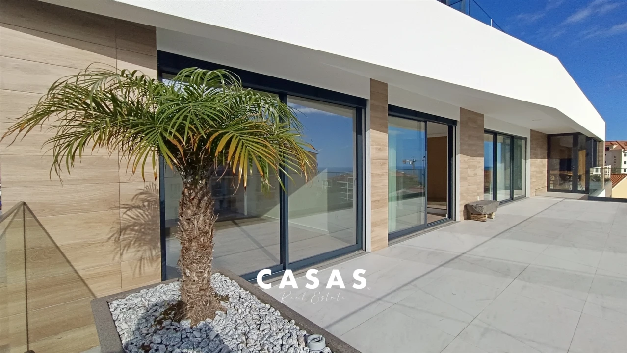 Apartamento T3 para Venda em Caniço Foto 1