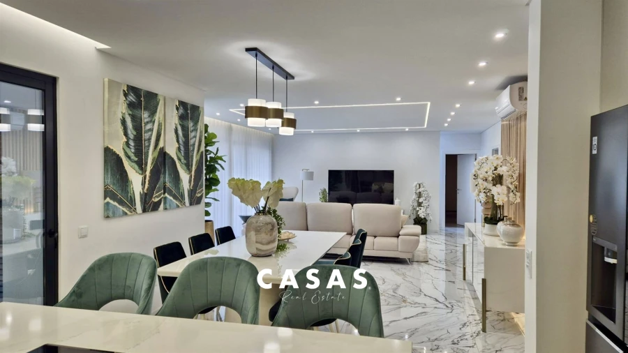Apartamento T3 para Venda em Caniço Foto 5