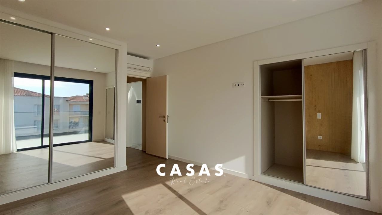 Apartamento T3 para Venda em Caniço Foto 28