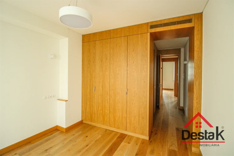 Apartamento T3 para Venda em Viseu Foto 7