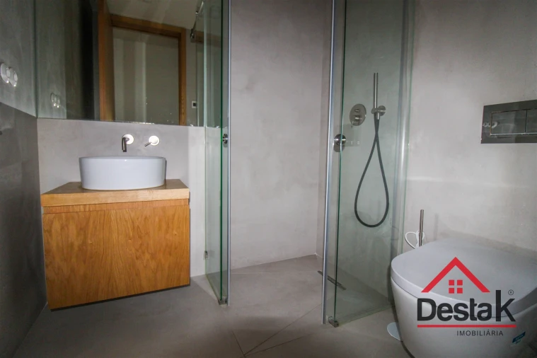 Apartamento T3 para Venda em Viseu Foto 8