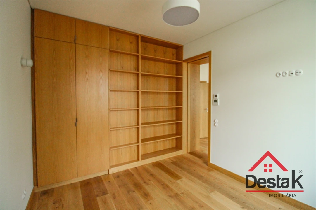 Apartamento T3 para Venda em Viseu Foto 10