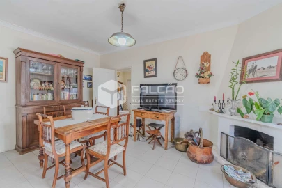 Moradia T5 para Venda em Marvila, Ribeira Santarém, São Salvador, São Nicolau
