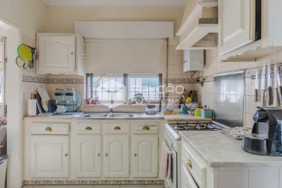 Moradia T5 para Venda em Marvila, Ribeira Santarém, São Salvador, São Nicolau