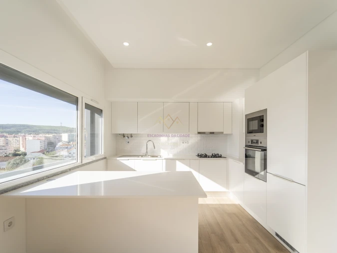 Apartamento T2 para Arrendamento em Pontinha e Famões Foto 2