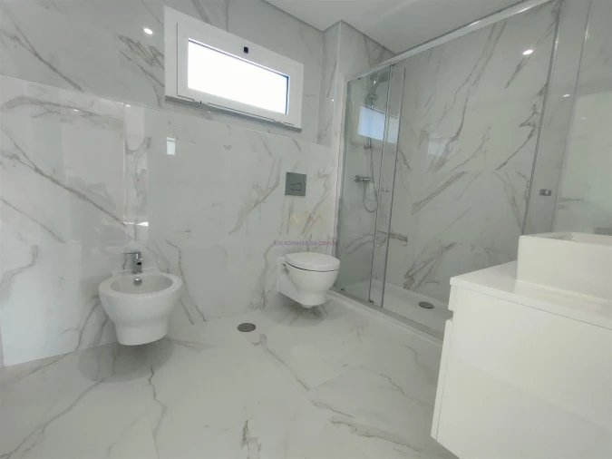 Apartamento T2 para Arrendamento em Pontinha e Famões Foto 28