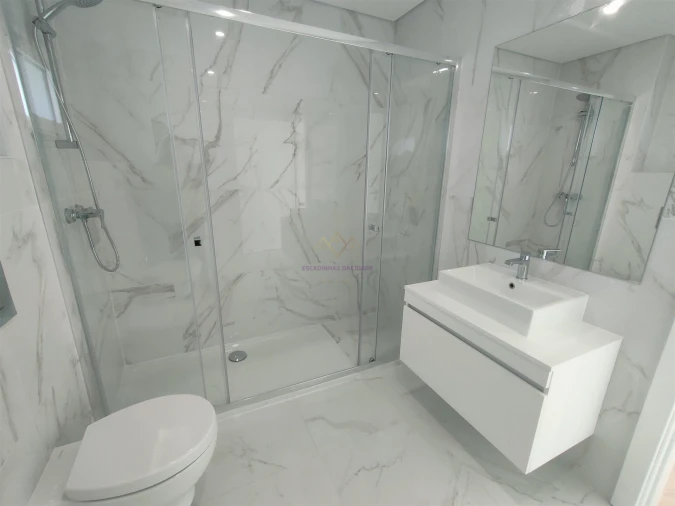 Apartamento T2 para Arrendamento em Pontinha e Famões Foto 29