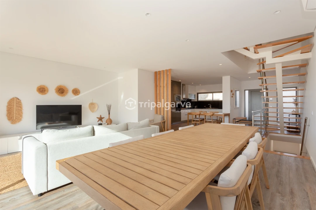 Moradia T3 para Venda em Guia Foto 11