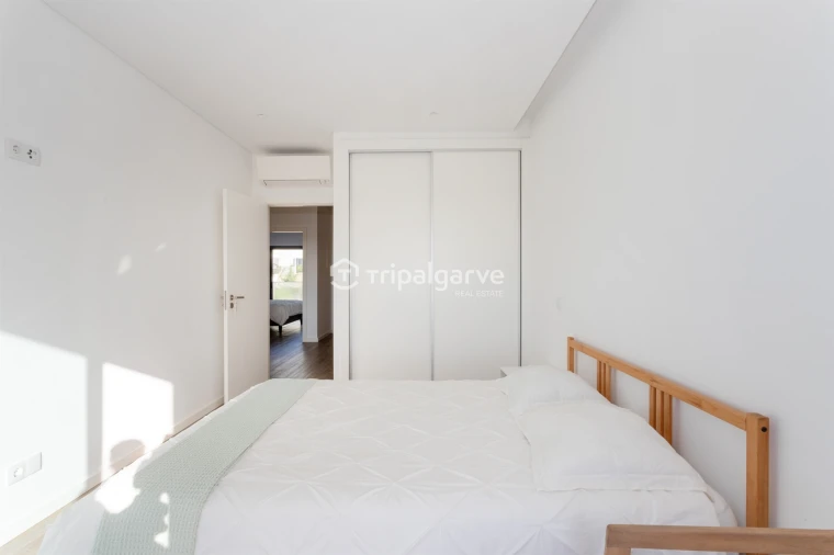 Moradia T3 para Venda em Guia Foto 18