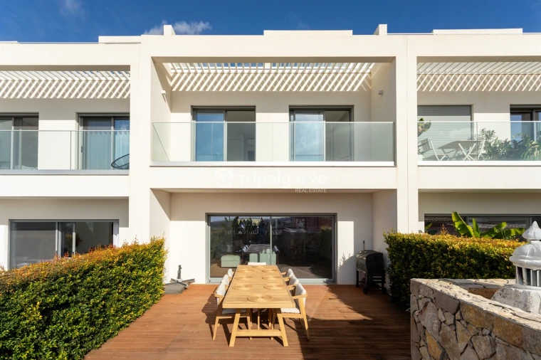 Moradia T3 para Venda em Guia Foto 8