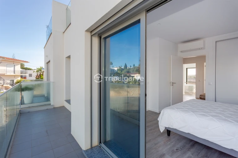 Moradia T3 para Venda em Guia Foto 24