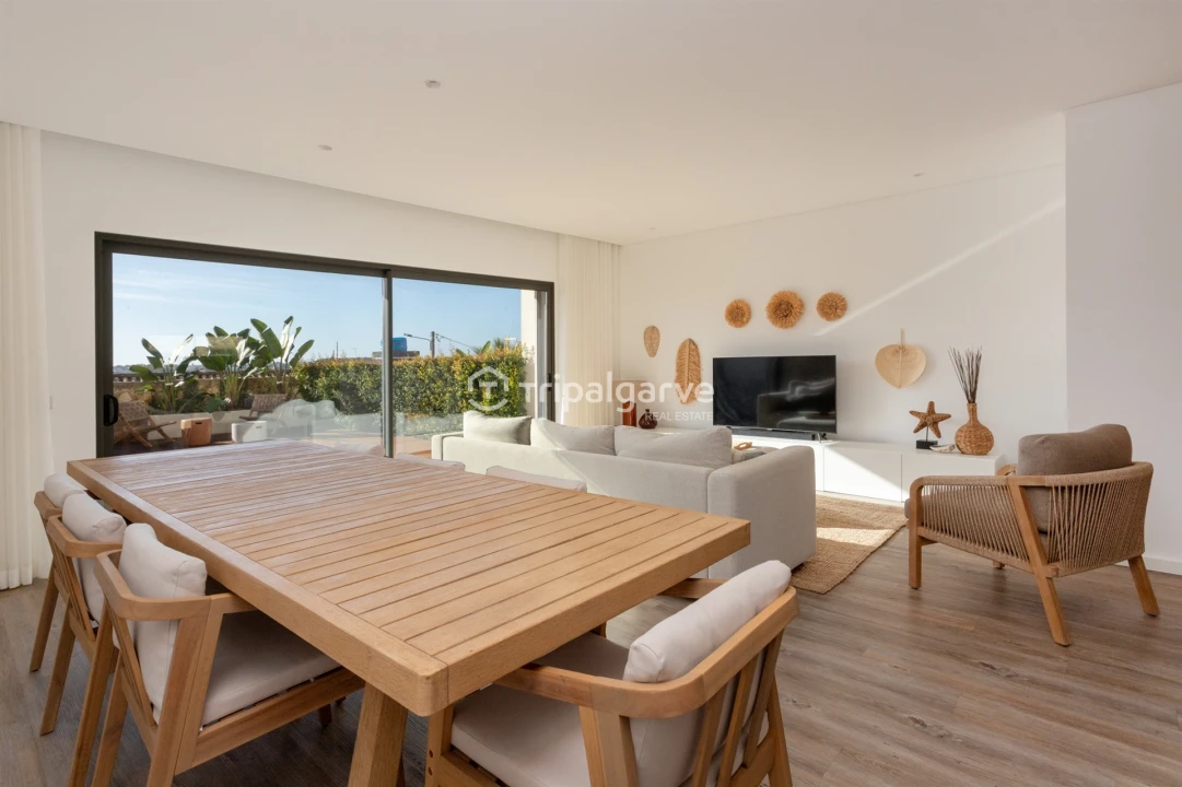 Moradia T3 para Venda em Guia Foto 10