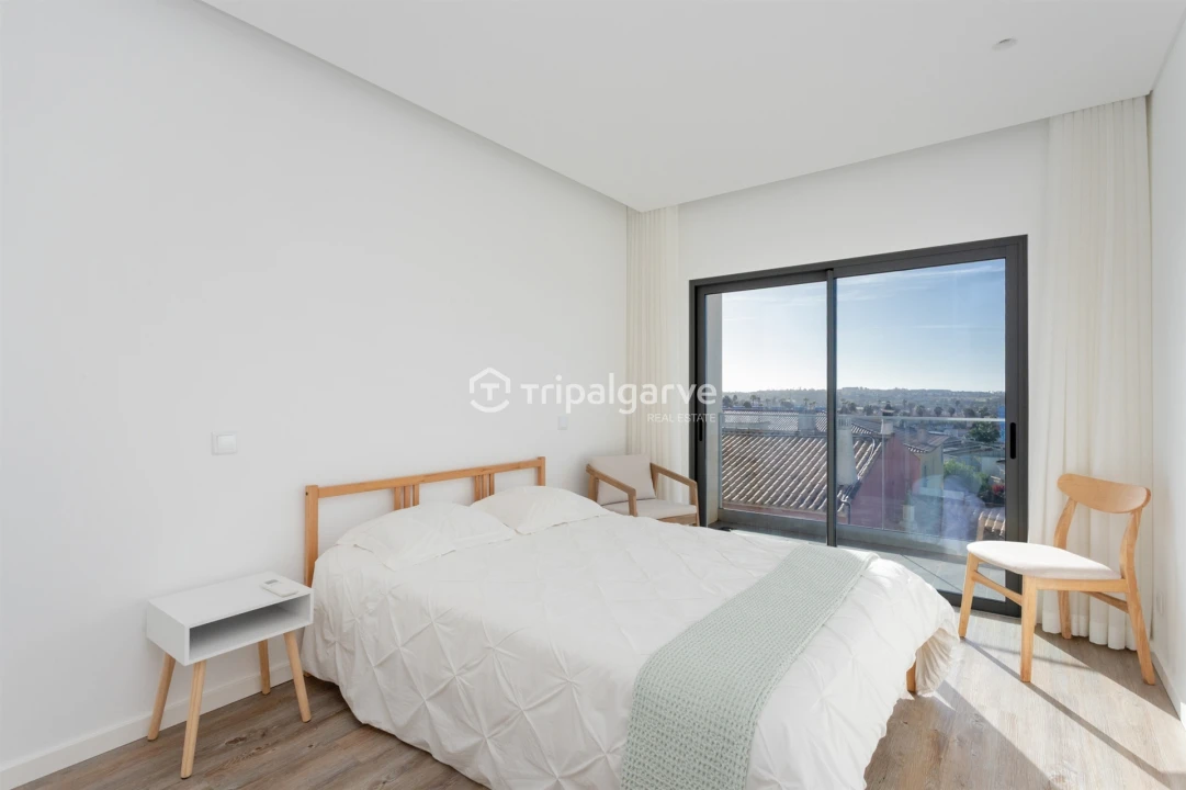 Moradia T3 para Venda em Guia Foto 17