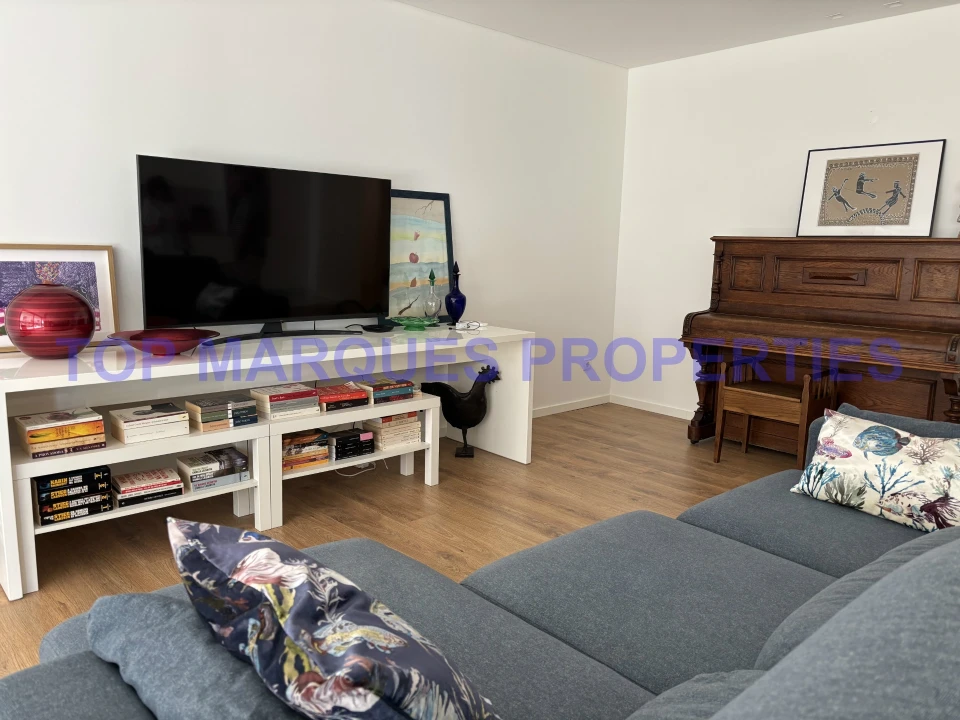 Apartamento T4 para Venda em Olhão Foto 4