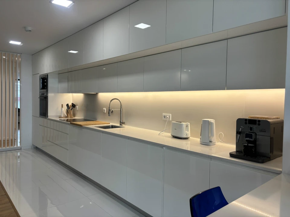 Apartamento T4 para Venda em Olhão Foto 4