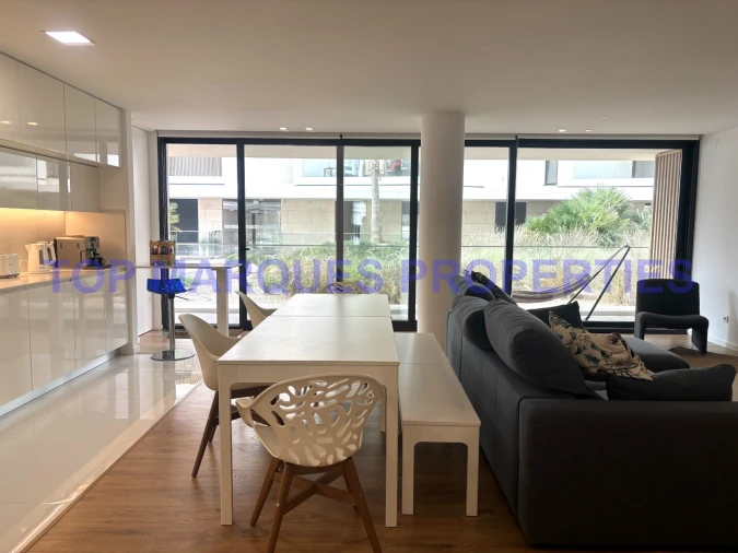 Apartamento T4 para Venda em Olhão Foto 2