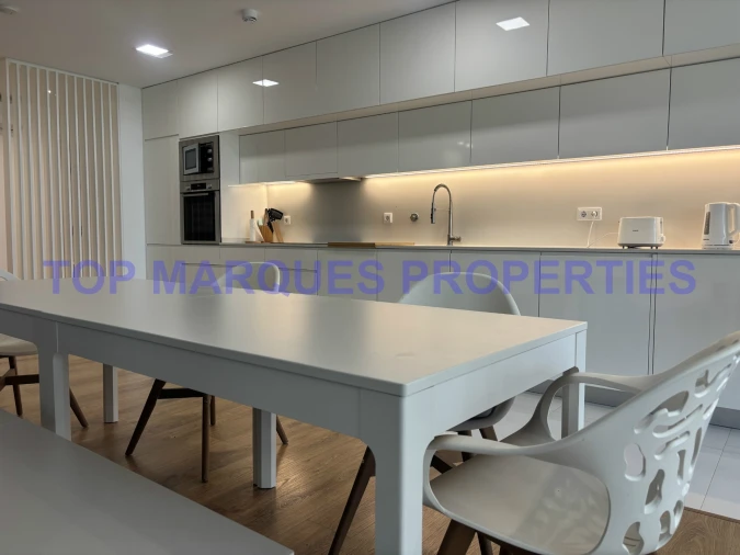 Apartamento T4 para Venda em Olhão Foto 10