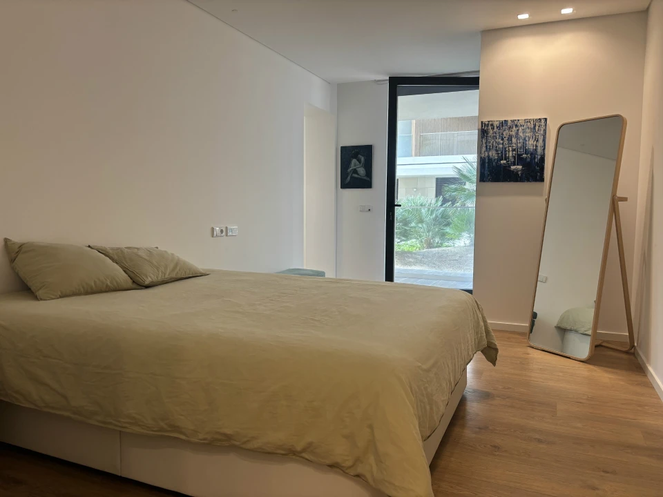 Apartamento T4 para Venda em Olhão Foto 3