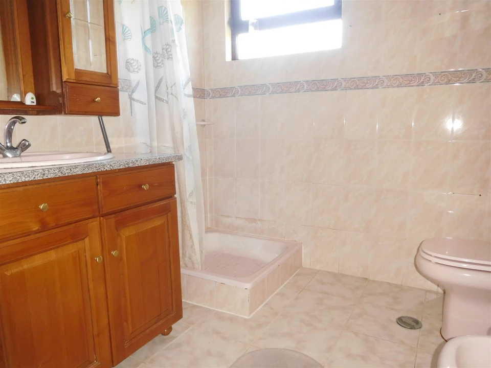 Moradia T3 para Venda em Vinha da Rainha Foto 10