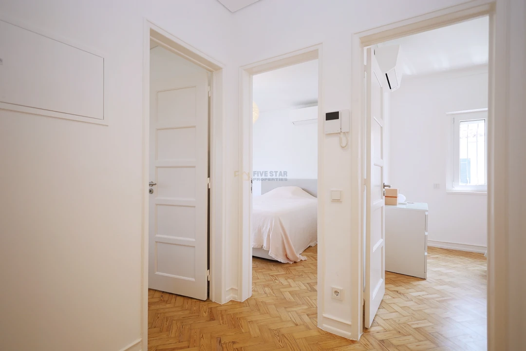 Moradia T5 para Venda em Oeiras e São Julião da Barra, Paço de Arcos e Caxias Foto 27