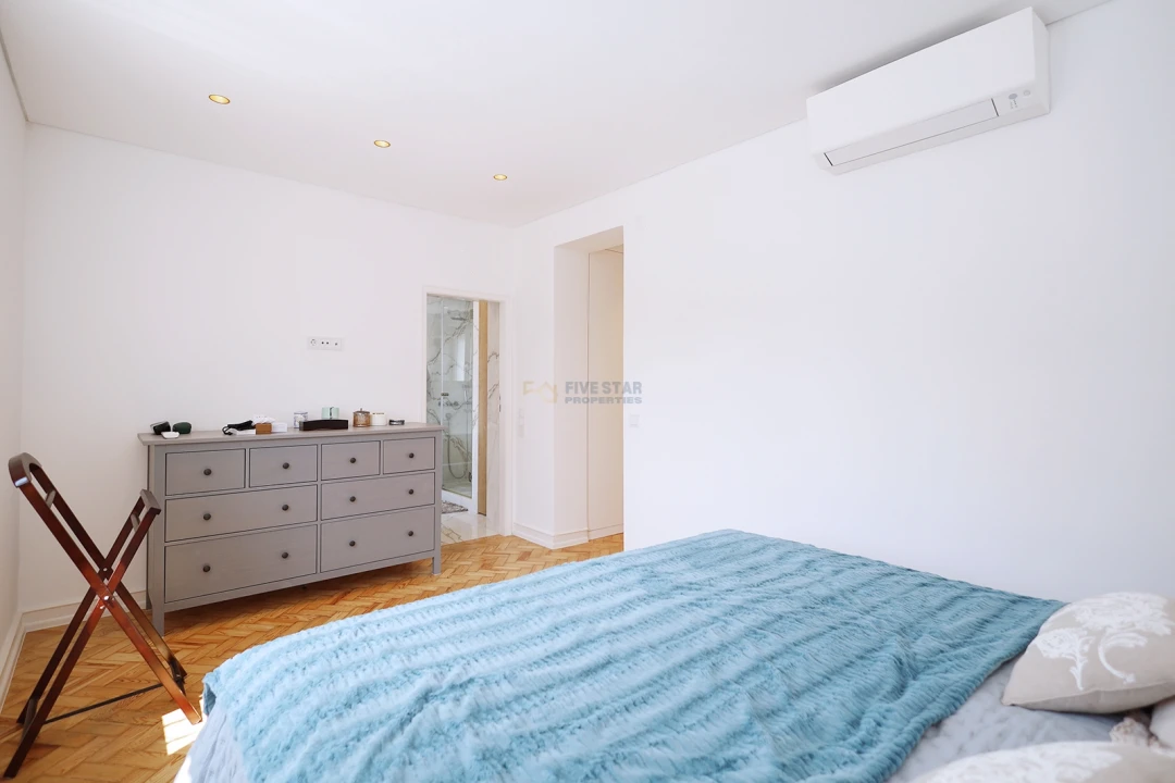 Moradia T5 para Venda em Oeiras e São Julião da Barra, Paço de Arcos e Caxias Foto 38