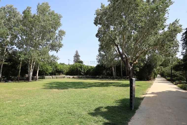 Moradia T5 para Venda em Oeiras e São Julião da Barra, Paço de Arcos e Caxias Foto 57